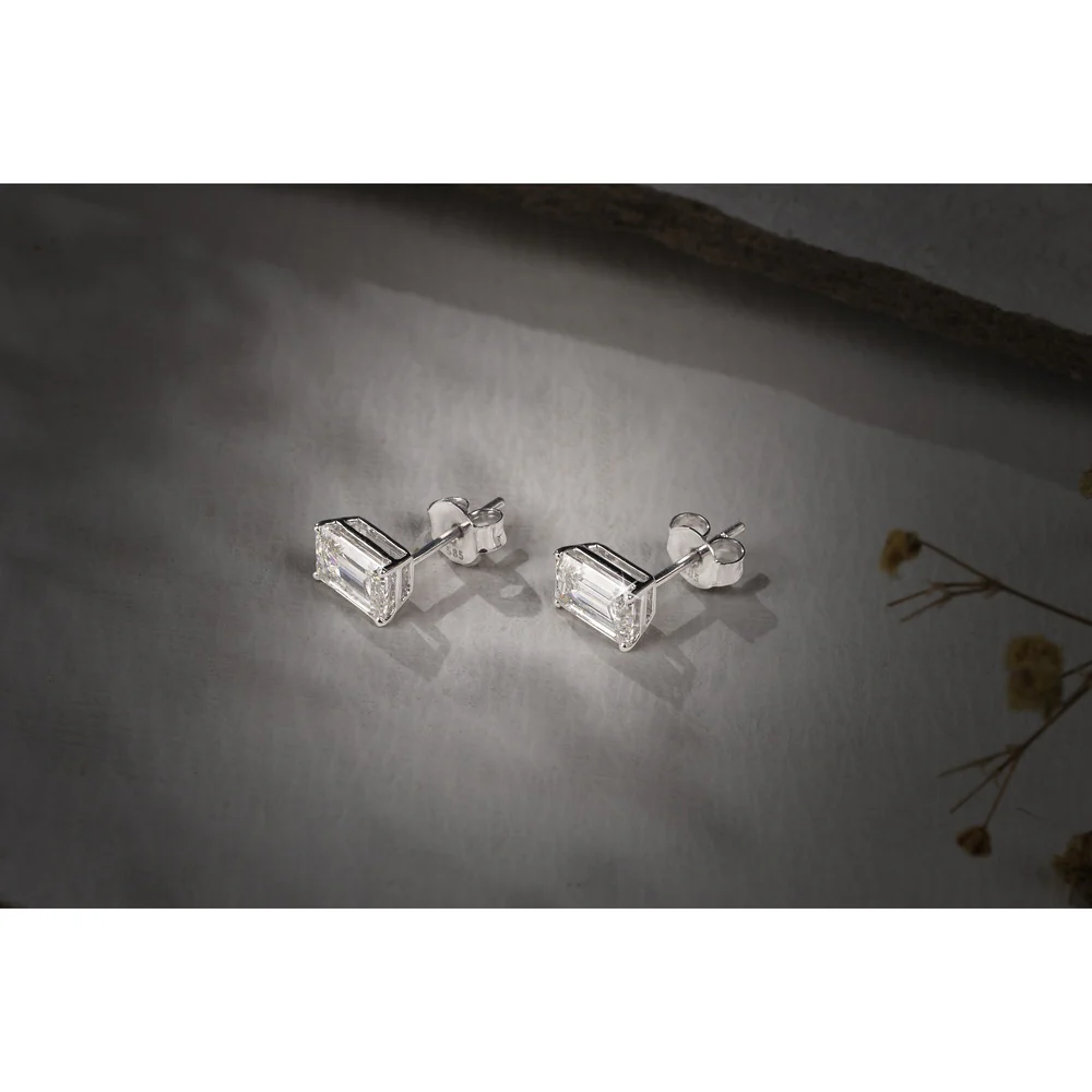 18K White Gold Emerald Cut Lab Diamond Stud Earrings - 2.09 Total Carat Weight, E-F Color, VS2 Clarity, IGI Certified - Covaloro Fine Jewelry - Image 4