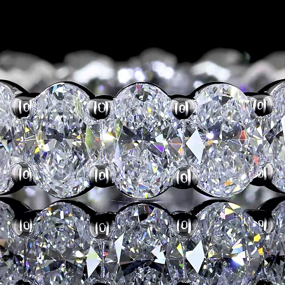 18K White Gold Oval Cut Lab Diamond Eternity Band - 2.97 Carat Total Weight, 22 Stones, E-F VS Clarity, North-South Prong Setting - Covaloro Fine Jewelry - Image 2