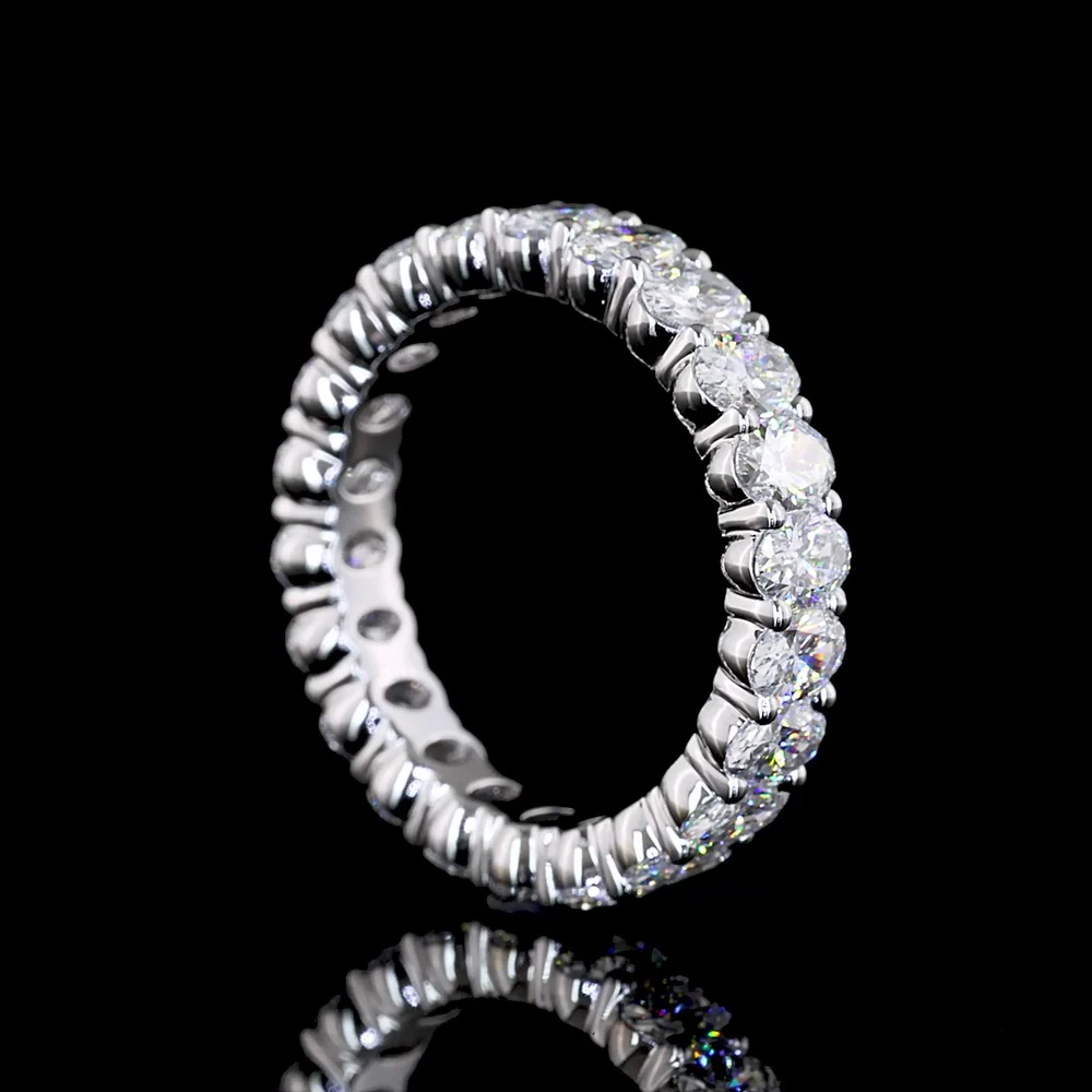 18K White Gold Oval Cut Lab Diamond Eternity Band - 2.97 Carat Total Weight, 22 Stones, E-F VS Clarity, North-South Prong Setting - Covaloro Fine Jewelry - Image 3