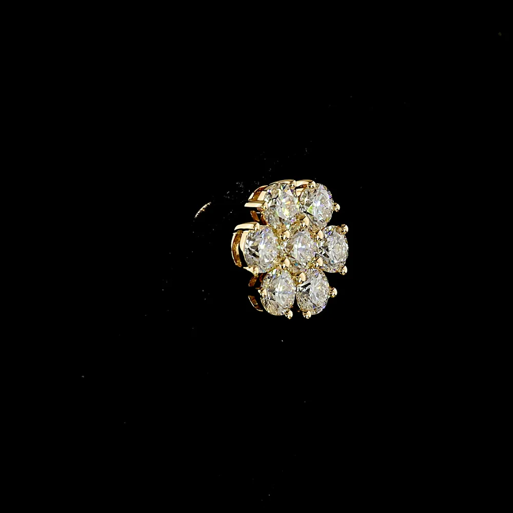18K Yellow Gold 1.97 Carats Total Weight Floral Cluster Stud Earrings with Lab Grown Round Brilliant Cut Diamonds (E-F Color, VS1 Clarity) - Covaloro Fine Jewelry - Image 4