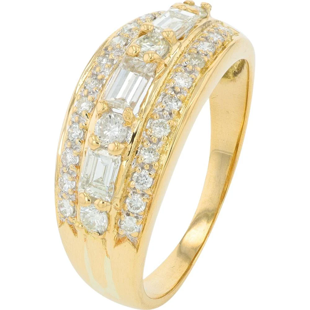 18K Yellow Gold Diamond Ring with Round and Baguette Diamonds - 0.80 Carat Total Diamond Weight
