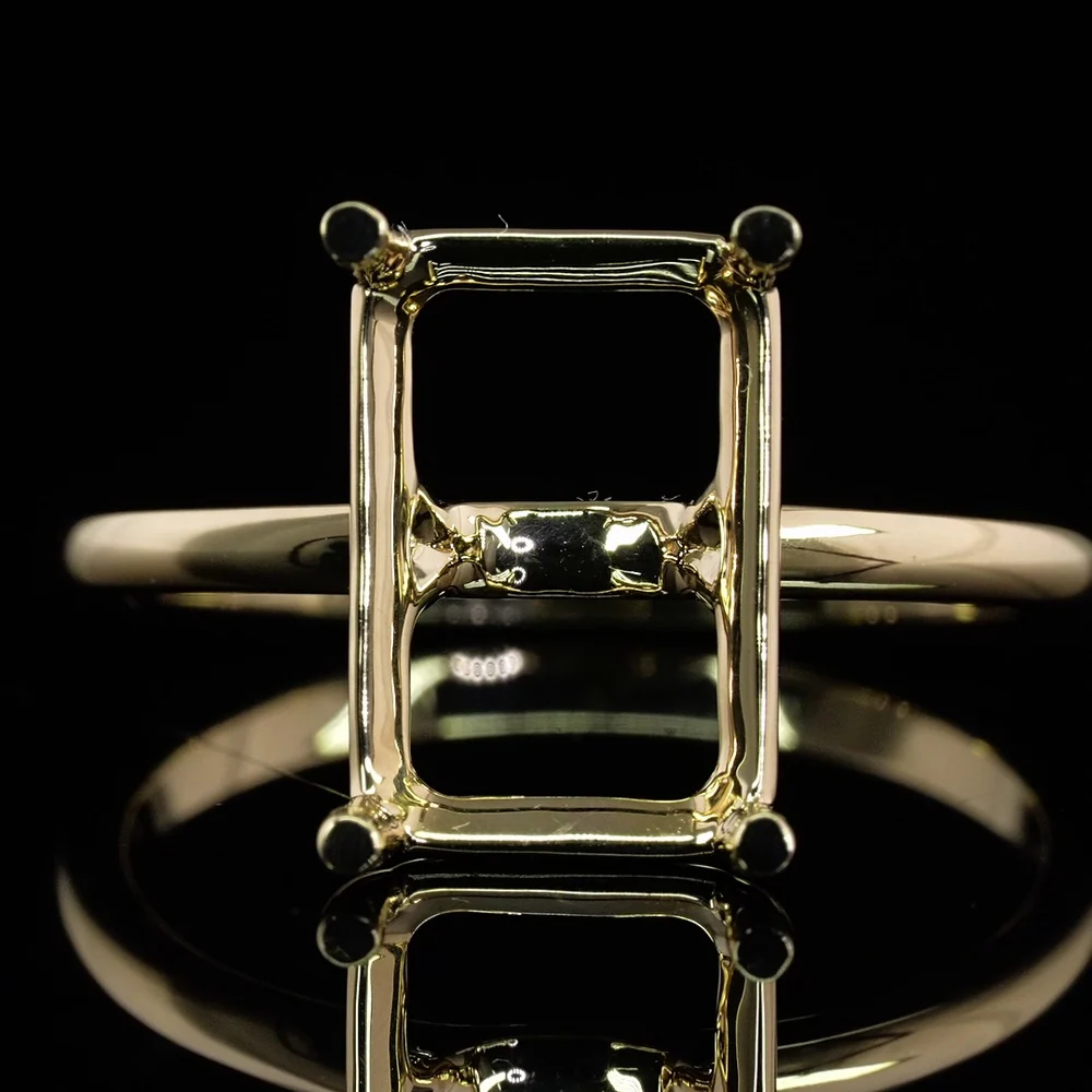 18K Yellow Gold Emerald Cut Lab Diamond Solitaire Ring - 3.76 Carat E-F VS2 GIA Certified - Covaloro Fine Jewelry - Image 3