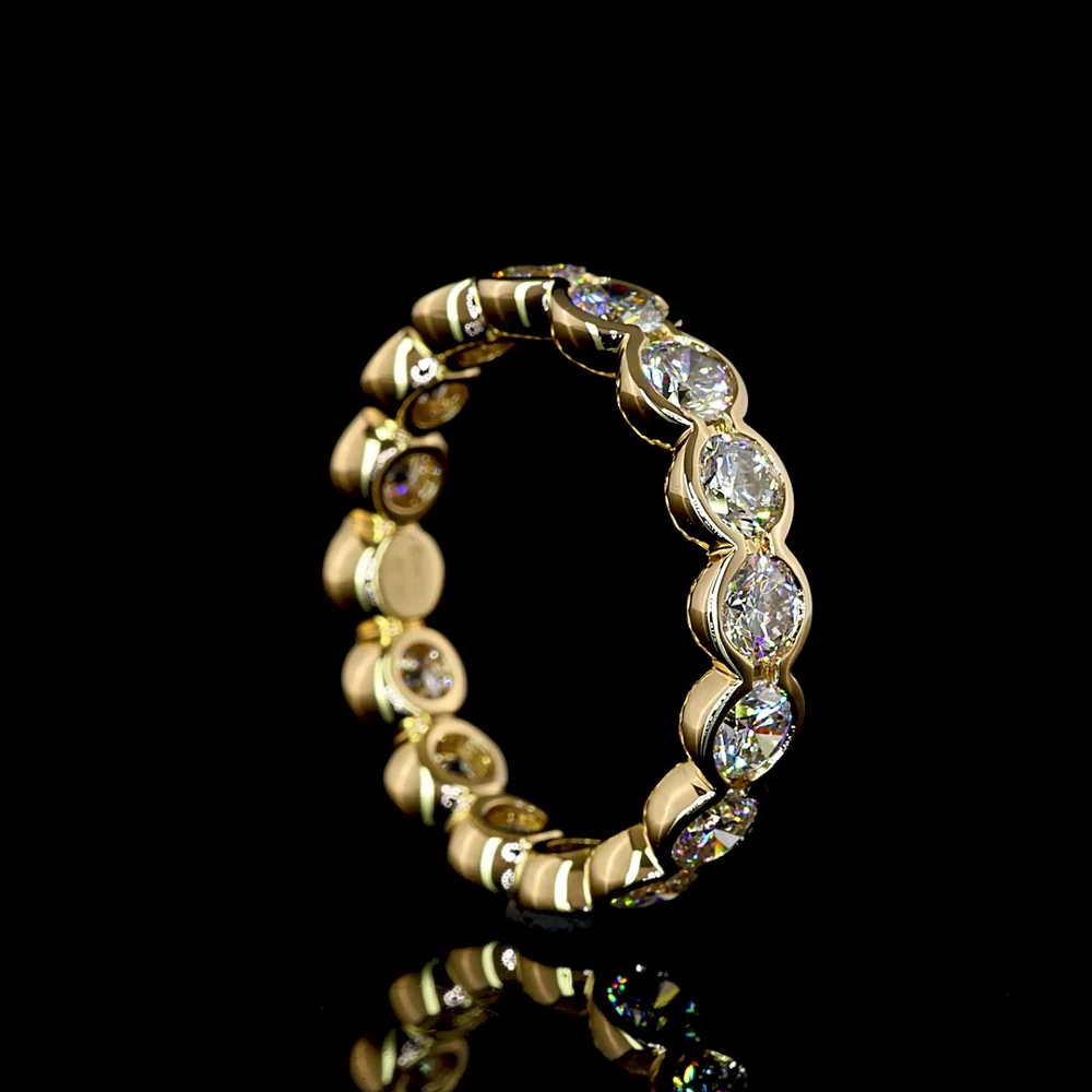 18K Yellow Gold Eternity Band with 16 Bezel Set Round Lab Diamonds - 2.44 Carat Total Weight - Covaloro Fine Jewelry - Image 3