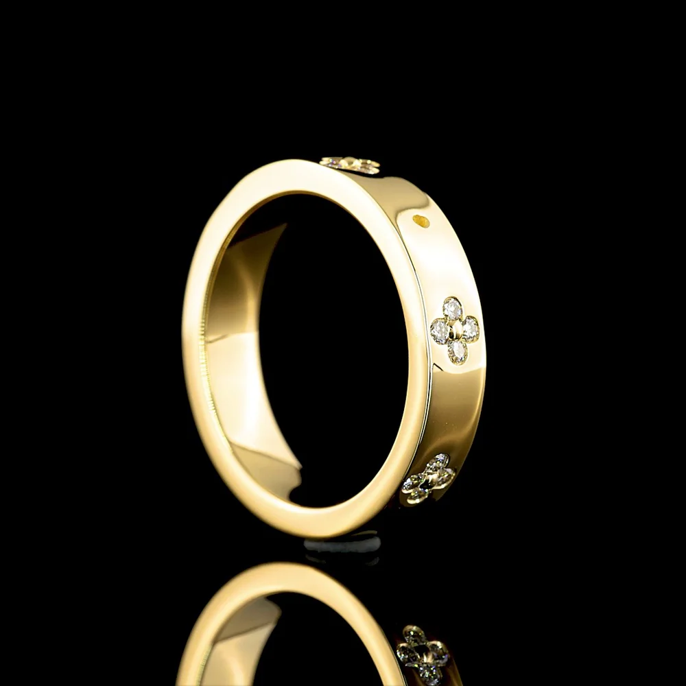 18K Yellow Gold Eternity Band with 16 Flush Set Round Brilliant Cut Lab Diamonds - 0.19 Carat Total Weight - Covaloro Fine Jewelry - Image 3