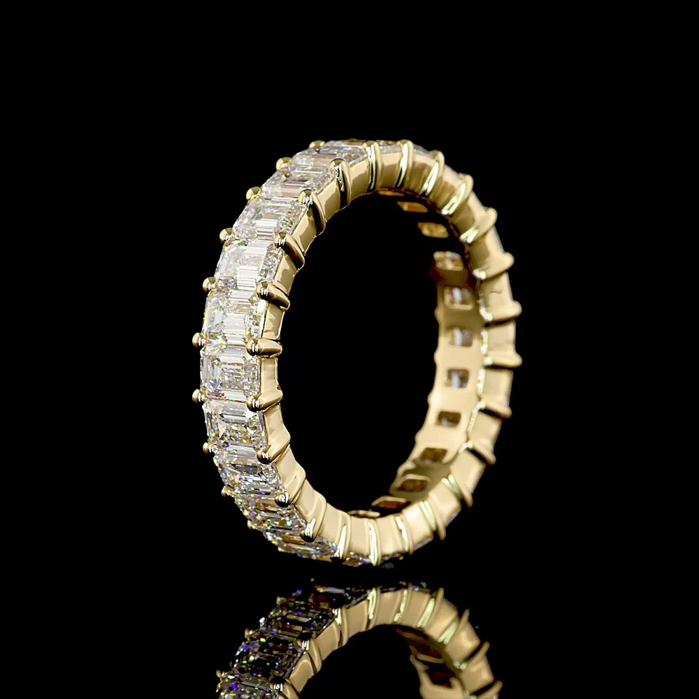 18K Yellow Gold Eternity Band with 24 Prong-Set Emerald Cut Lab Diamonds - 3.83 Carats Total Diamond Weight - Covaloro Fine Jewelry - Image 4