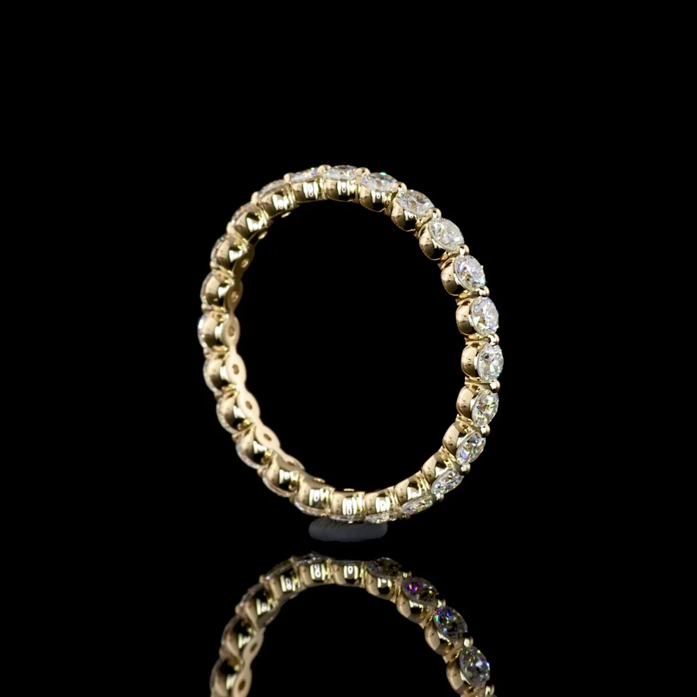18K Yellow Gold Eternity Band with 24 Prong-Set Round Brilliant Cut Lab Diamonds - 1.09 Carat Total Weight, E-F Color VS1 Clarity - Covaloro Fine Jewelry - Image 2