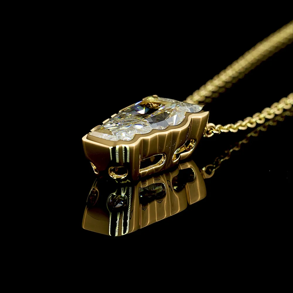 18K Yellow Gold Horse-Shaped Lab Diamond Pendant Necklace - 8.54 Carat Total Diamond Weight, E-F VS2 Clarity Bezel Set - Covaloro Fine Jewelry - Image 4
