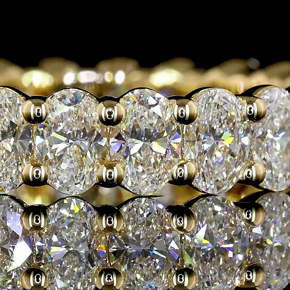 18K Yellow Gold Oval Cut Lab Diamond Eternity Band - 2.61 Carat Total Weight, E-F Color, VS Clarity, 24 Stones - Covaloro Fine Jewelry - Image 2