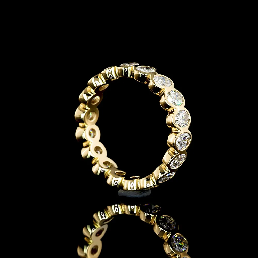 18K Yellow Gold Oval Lab Diamond Eternity Band with Bezel Setting - 2.61 Carat Total Diamond Weight, 18 Stones F VS2 - Covaloro Fine Jewelry - Image 2