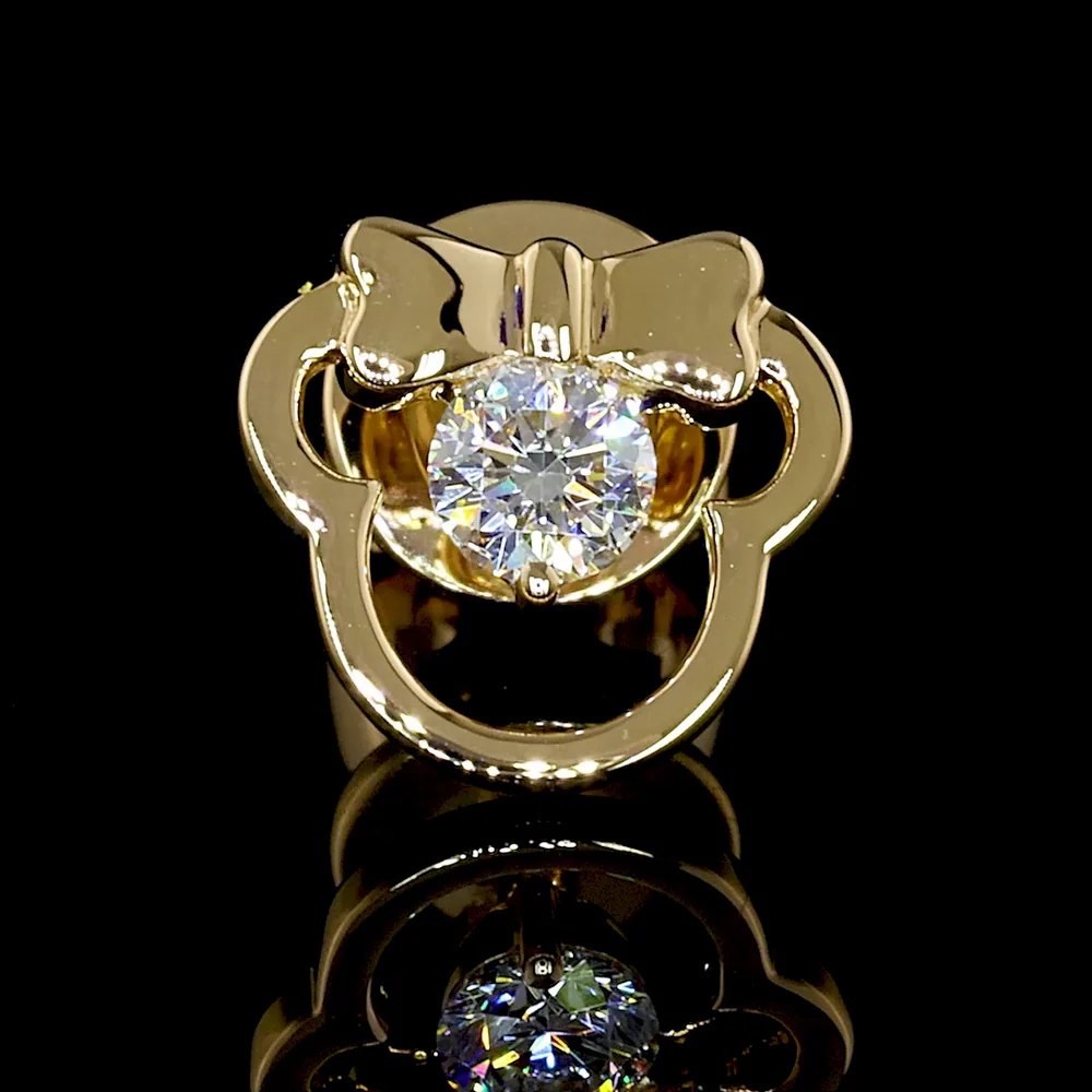 18K Yellow Gold Round Brilliant Cut Lab Diamond Stud Earrings - 0.11 Carat Total Weight, E-F Color VS Clarity - Covaloro Fine Jewelry - Image 2