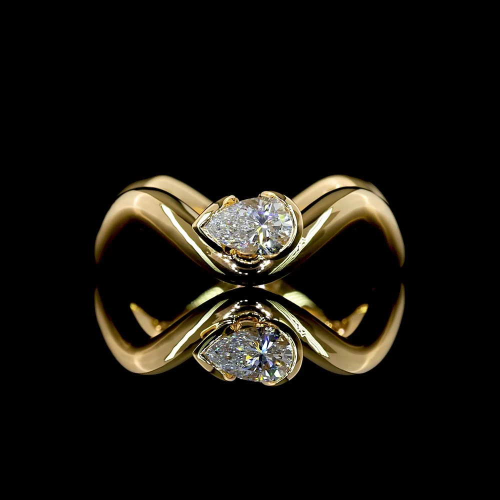 18K Yellow Gold Solitaire Eternity Band with East-West Half Bezel Set Pear Shape Lab Diamond - 1.02 Carat Total Weight - Covaloro Fine Jewelry