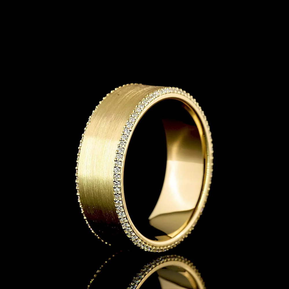 18K Yellow Gold Wide Eternity Ring with Triple Row Brushed Finish and Round Lab Diamonds - 0.29 Carats Total Diamond Weight - Covaloro Fine Jewelry - Image 4