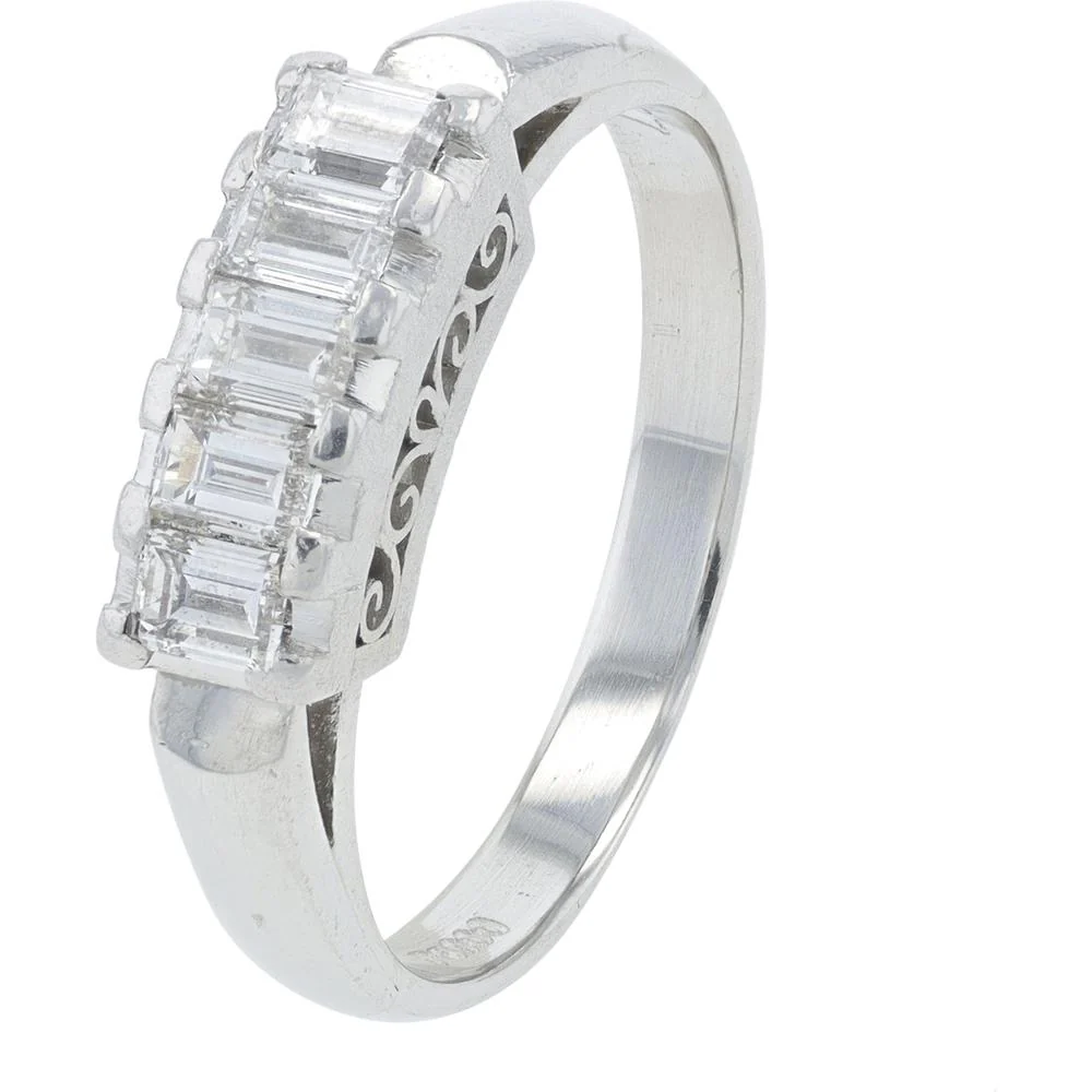 Platinum 0.57 Carat Baguette Diamond Ring - Platinum 900