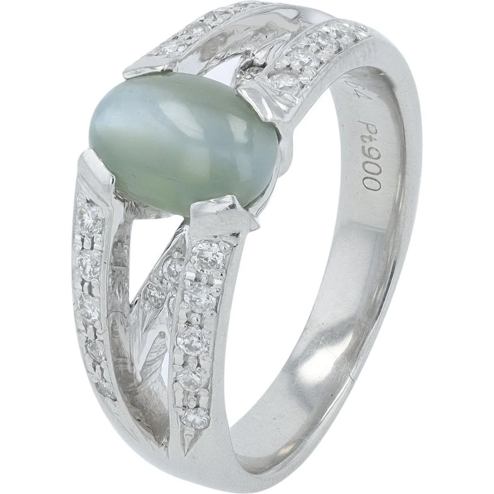 Platinum 1.64 Carat Cat's Eye Ring with 0.22 Carat Pavé Diamonds