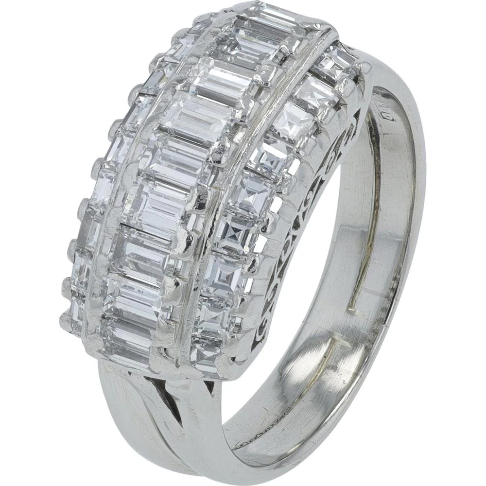 Platinum 1.86 Carat Total Weight Step - Cut Diamond Ring in Platinum 900