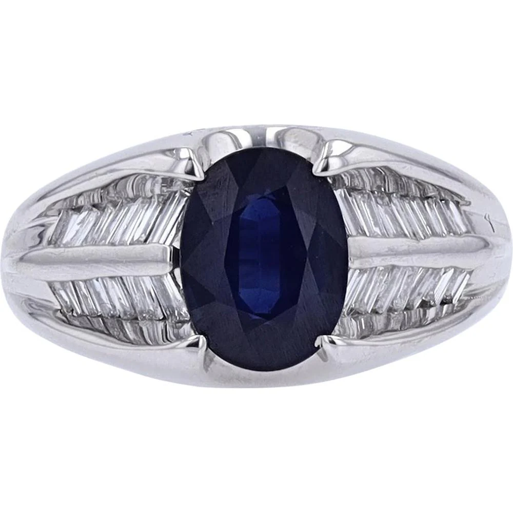 Platinum 1.87 Carat Oval Sapphire Ring with 0.41 Carats Baguette Diamonds