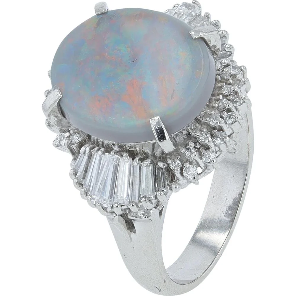 Platinum 2.03 Carat Oval Opal Ring with 0.81 Carats Diamond Halo - Platinum 900
