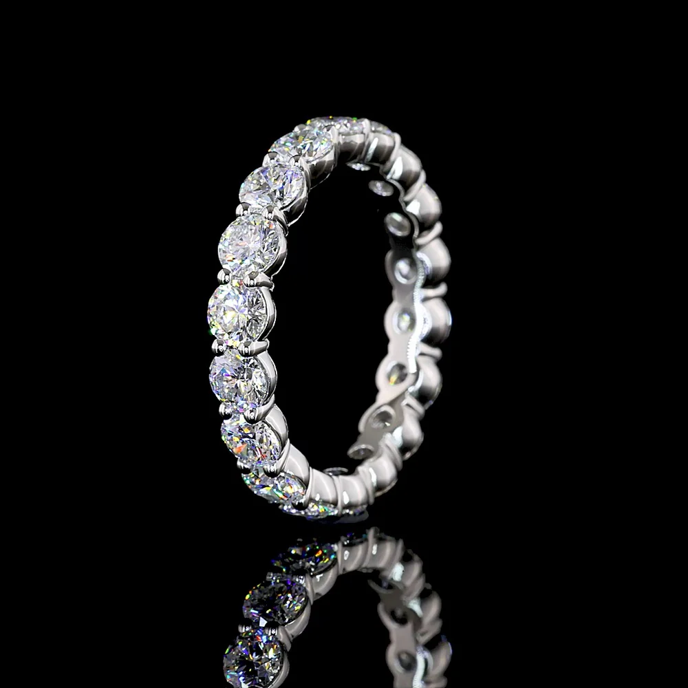 Platinum 2.51 Carats Total Weight Eternity Band with 18 Round Brilliant Cut Lab Diamonds (E-F Color, VS1 Clarity) - Covaloro Fine Jewelry - Image 4