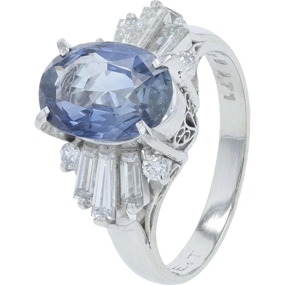 Platinum 3.18 Carat Oval Sapphire and Diamond Ring - 0.71 Carat Total Diamond Weight