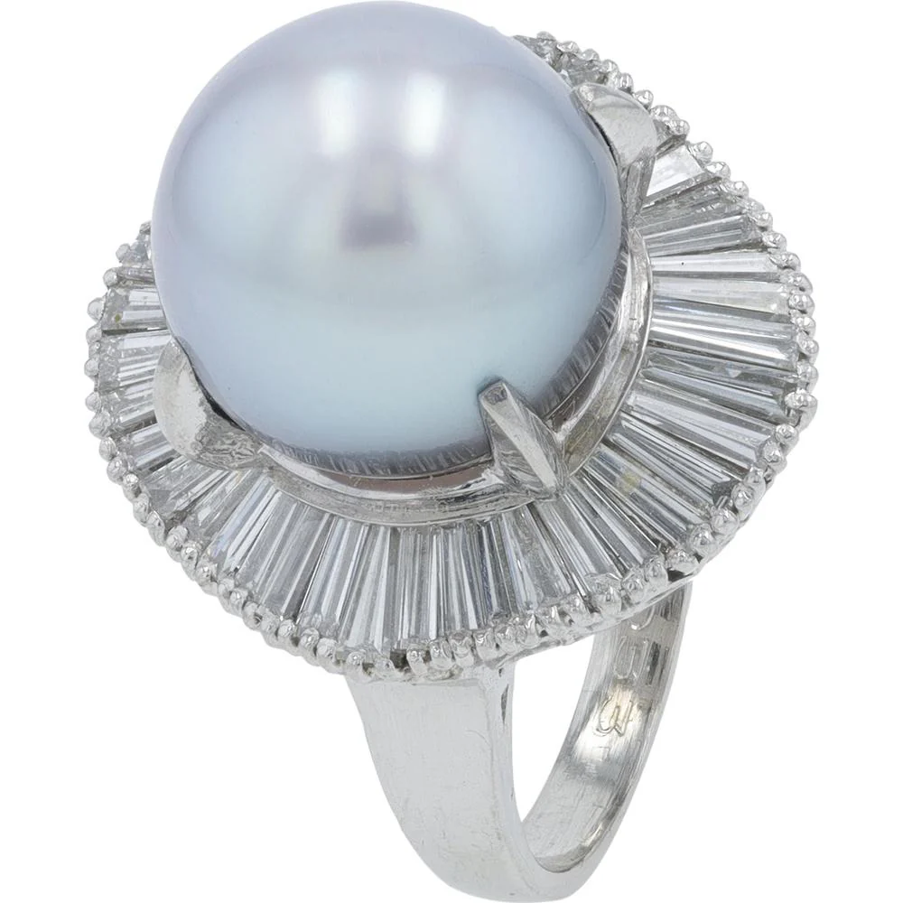 Platinum 900 Ring with 1.44 Carat Baguette Diamond Halo and Center Pearl