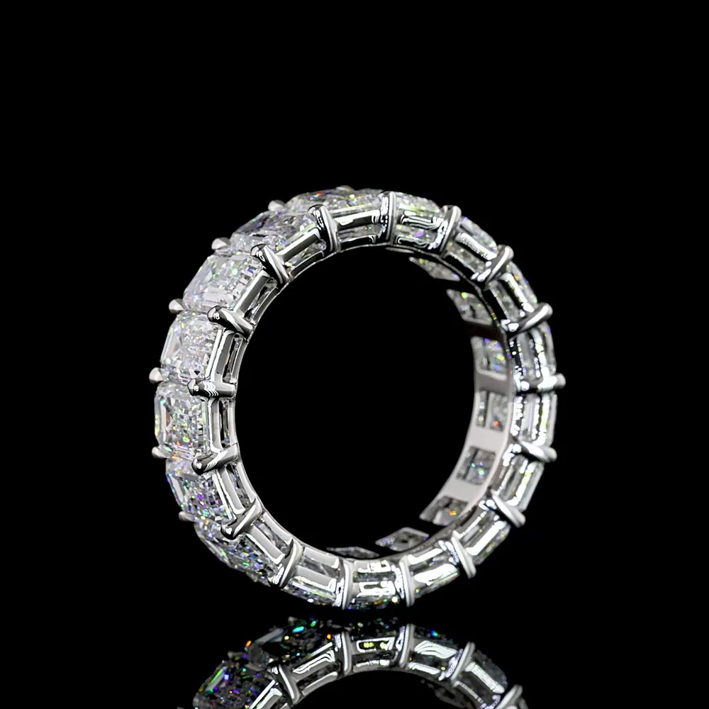 Platinum Emerald Cut Lab Diamond Eternity Band - 17 Stones, 8.51 Carat Total Weight, E-F Color, VS1 Clarity - Covaloro Fine Jewelry - Image 4
