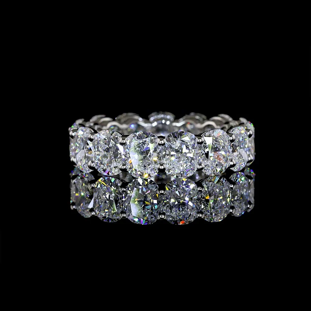 Platinum Eternity Band with 15 Cushion Brilliant Cut Lab Diamonds - E-F VS1 Clarity - 6.02 Carat Total Diamond Weight - Covaloro Fine Jewelry