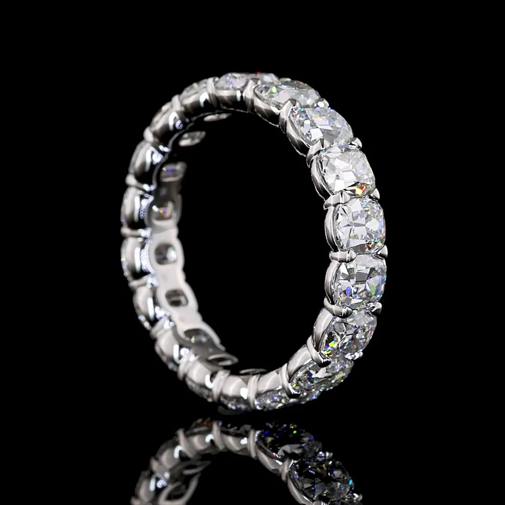 Platinum Eternity Band with 18 Antique Cushion Cut Lab Grown Diamonds - 4.08 Carats Total Weight, E-F Color, VS Clarity - Covaloro Fine Jewelry - Image 3