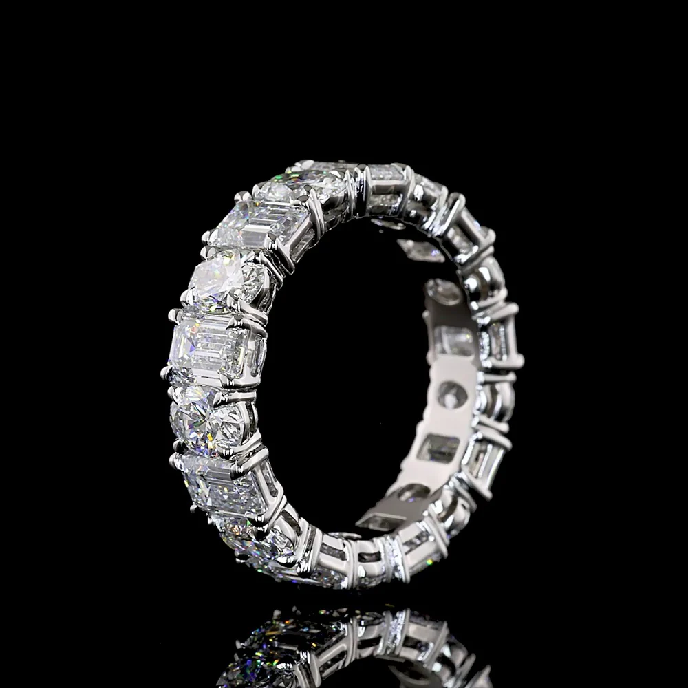 Platinum Eternity Band with Alternating Emerald and Oval Cut Lab Diamonds - 5.26 Carat Total Weight, E-F VS Clarity - Covaloro Fine Jewelry - Image 4