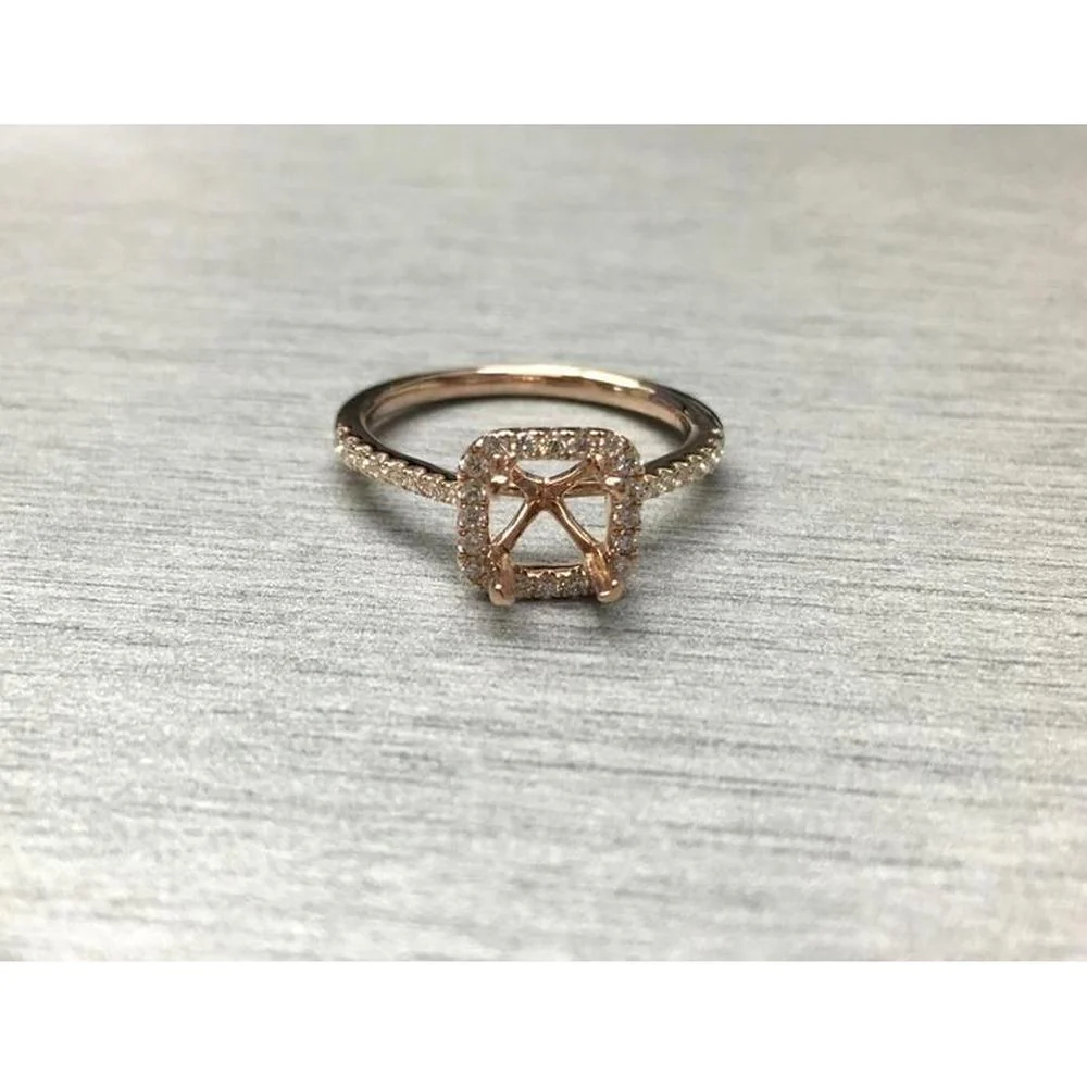 Roman & Jules - 14K Rose Gold Cushion Cut Halo Diamond Ring with 0.28 Carat Round Diamond Center