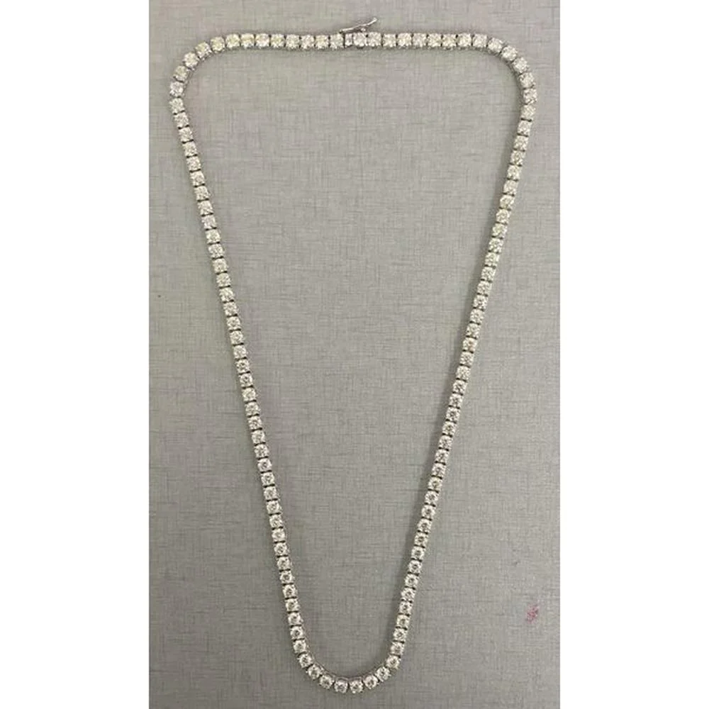 Roman & Jules - 14K White Gold Tennis Necklace with 18 Round Diamonds - 18.00 Carat Total Diamond Weight
