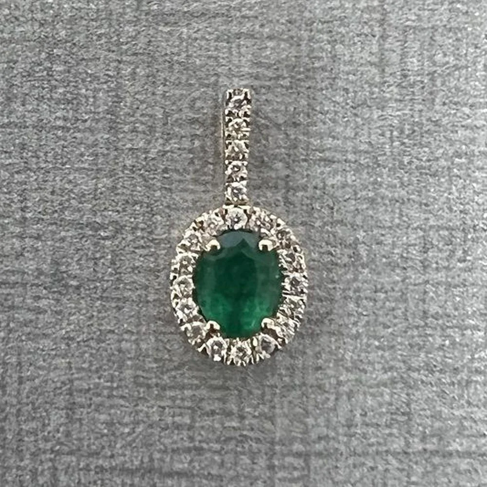 Roman & Jules - 14K Yellow Gold Oval Emerald and Diamond Halo Pendant - 0.30 Carat Total Emerald Weight