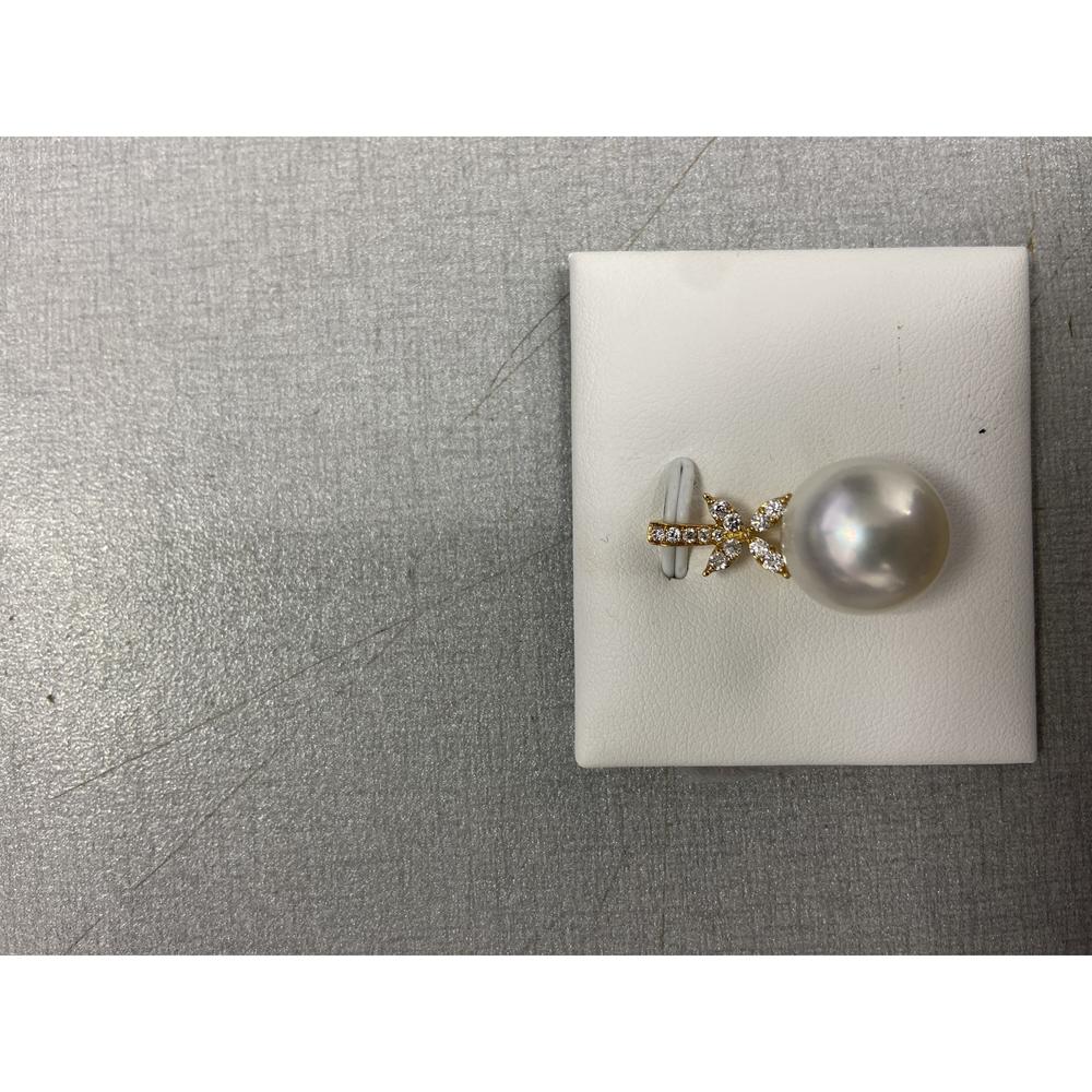 Roman & Jules - 14K Yellow Gold Pearl Pendant with 0.30 Carat Round Diamond Accents - 14+mm Pearl