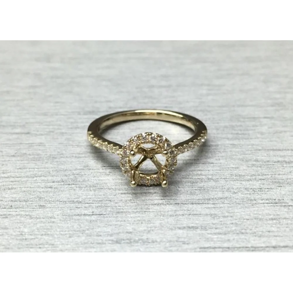 Roman & Jules - 14K Yellow Gold Round Diamond Halo Ring with Tapered Shank - 0.25 Carat Total Diamond Weight