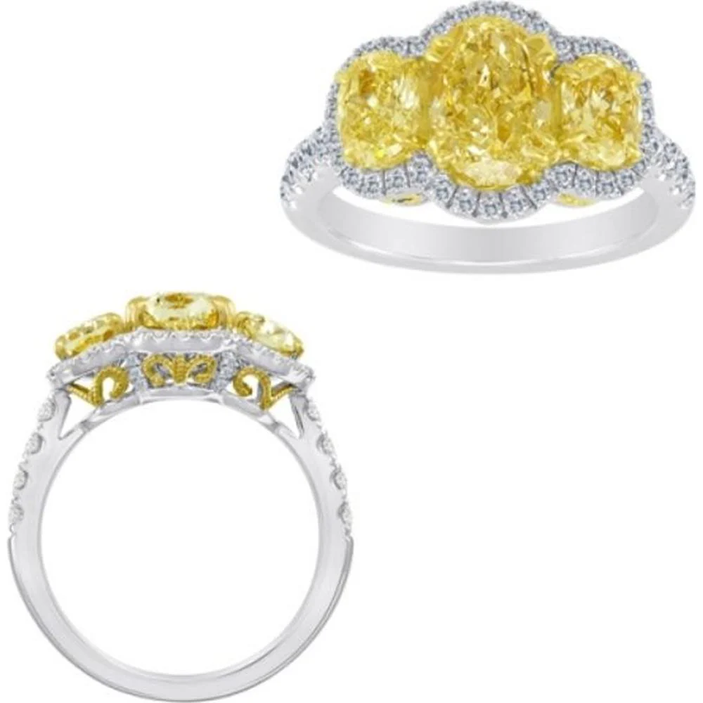 Roman & Jules - 18K White and Yellow Gold Oval Fancy Yellow Diamond Ring with Diamond Halo - 1.33 Carat Total Fancy Yellow Diamond Weight