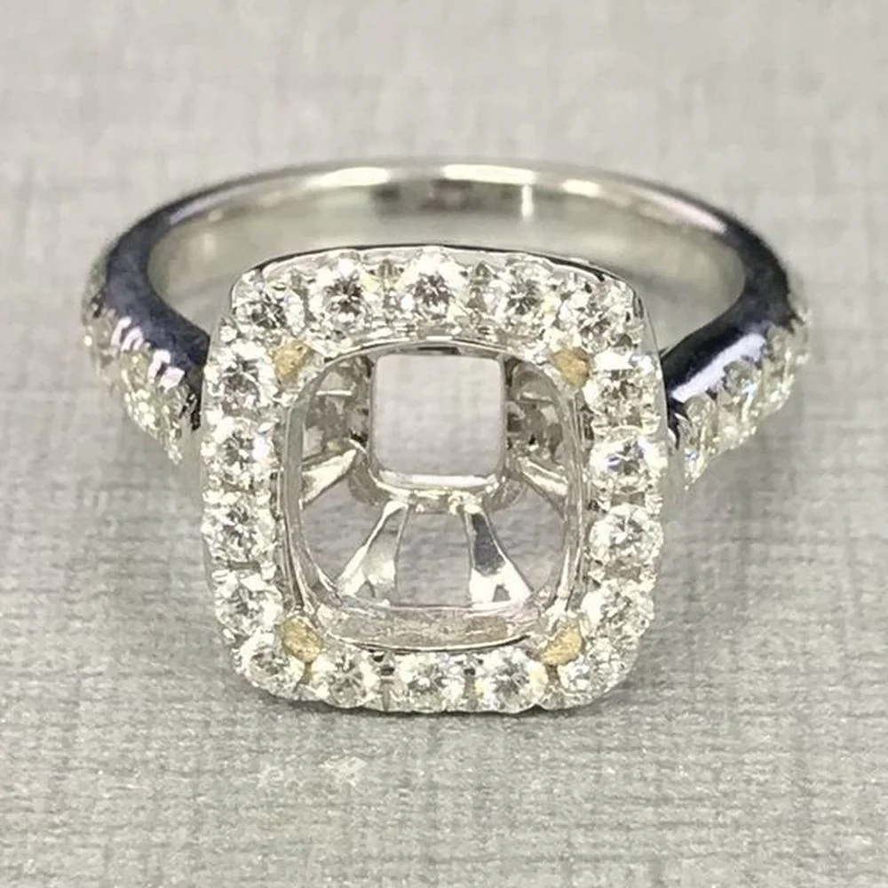 Roman & Jules - 18K White Gold Cushion Halo Diamond Ring with Micropavé Setting - 1.16 Carat Total Diamond Weight