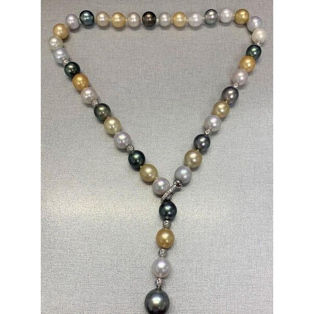 Roman & Jules - 18K White Gold Multicolor Pearl Necklace with Diamond Accents - 13.0-10.0mm Pearl Strand and 0.14 Carat Round Diamond Detail