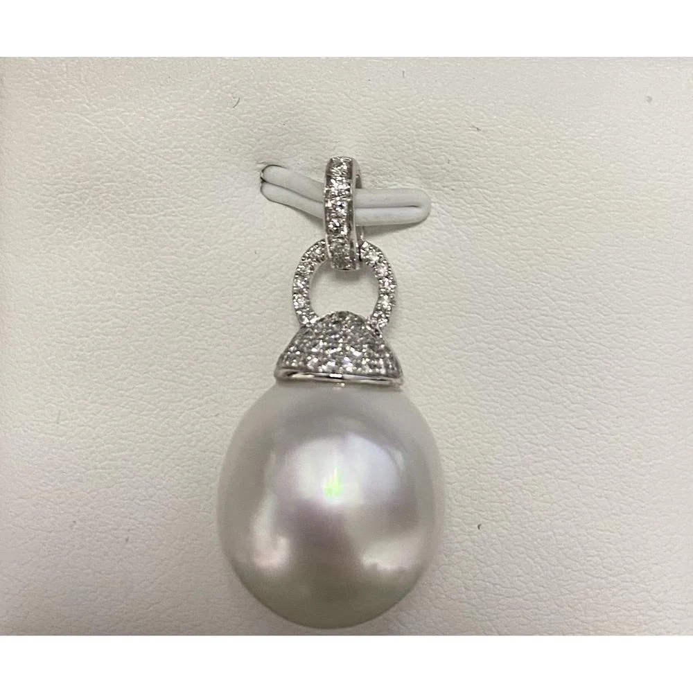Roman & Jules - 18K White Gold Pearl Pendant with Pavé-Set Round Diamonds - 0.27 Carat Diamond Weight, 14.5mm Pearl