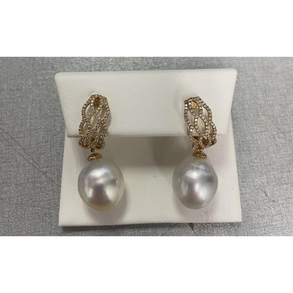 Roman & Jules - 18K Yellow Gold Drop Earrings with Round Diamonds and 12+mm Pearls - 0.39 Carat Total Diamond Weight