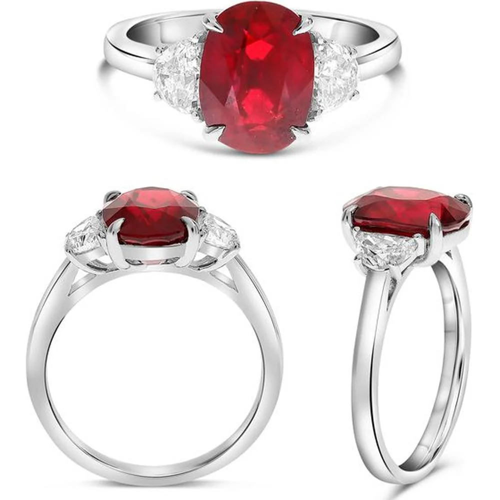 Roman & Jules - Platinum Three-Stone Oval Ruby Ring with Diamond Side Stones - 4.02 Carat Ruby