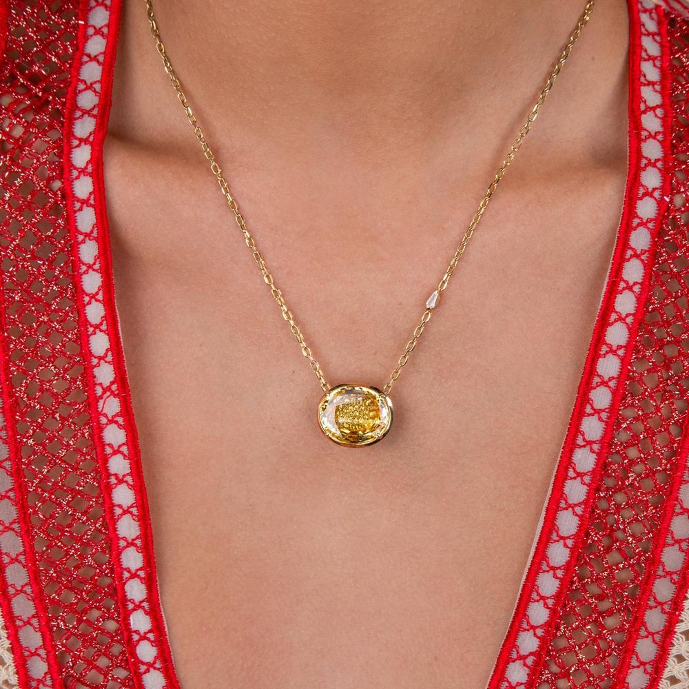 Ruchi New York - Fenice Diamond and Yellow Sapphire Pendant in 18K Yellow Gold - Image 3