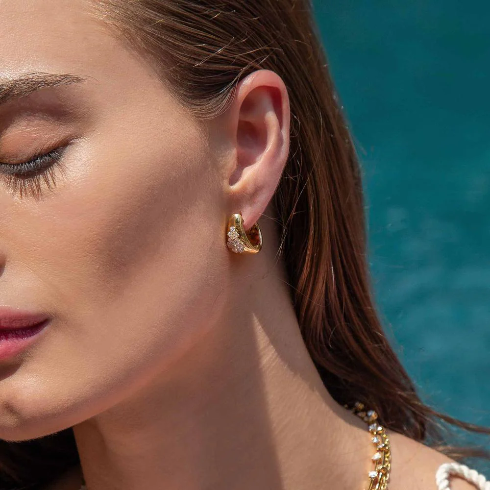 Ruchi New York - Gardenia Diamond Hoop Earrings in 18K Yellow Gold - Image 3
