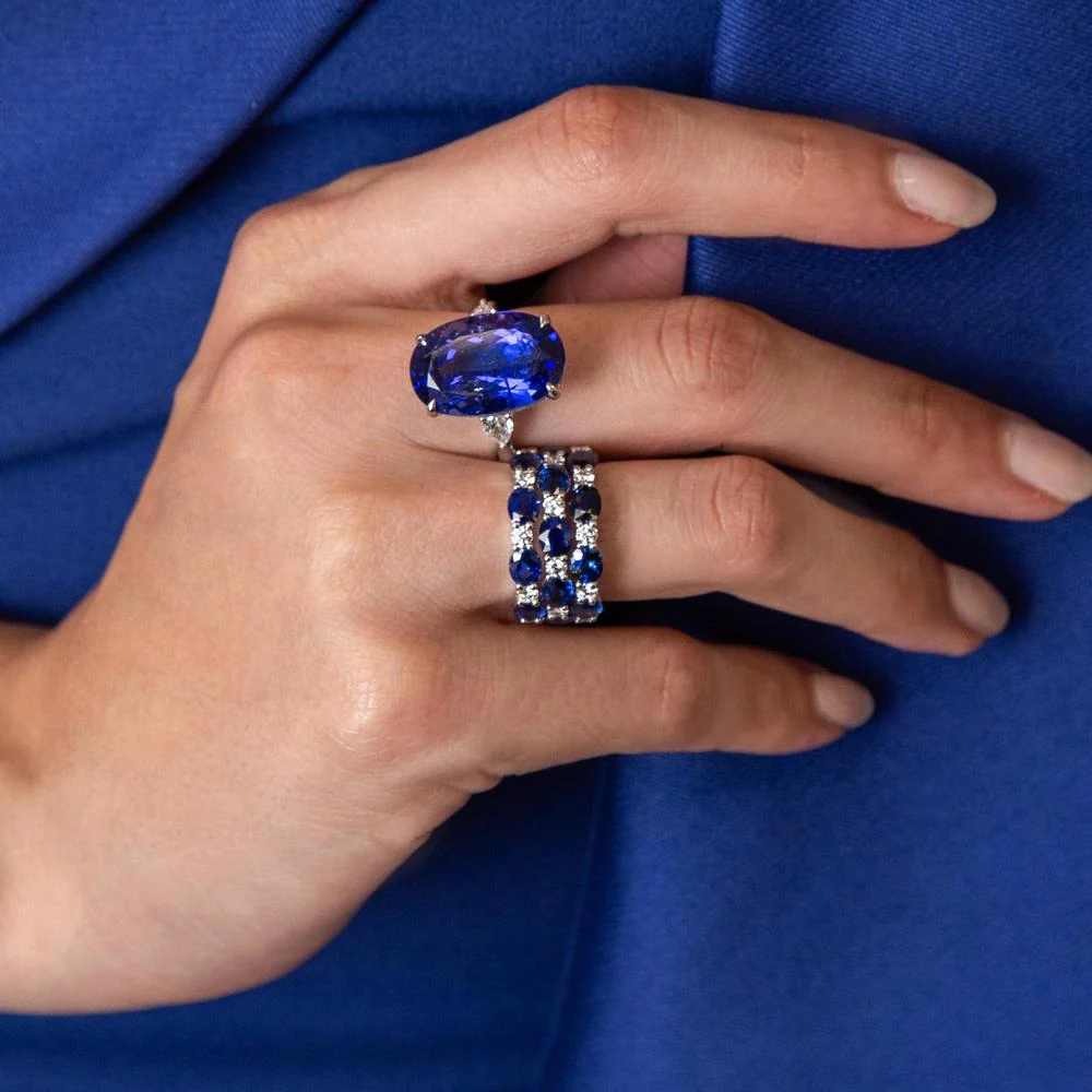 Ruchi New York - Louise Blue Sapphire Ring in 18K White Gold - Image 2