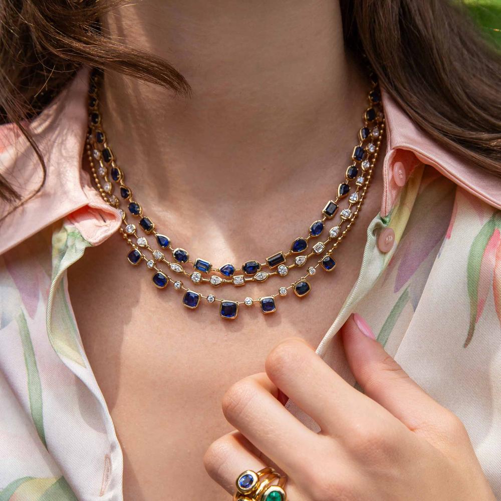 Ruchi New York - Lyre Blue Sapphire Necklace in 18K Yellow Gold - Image 3