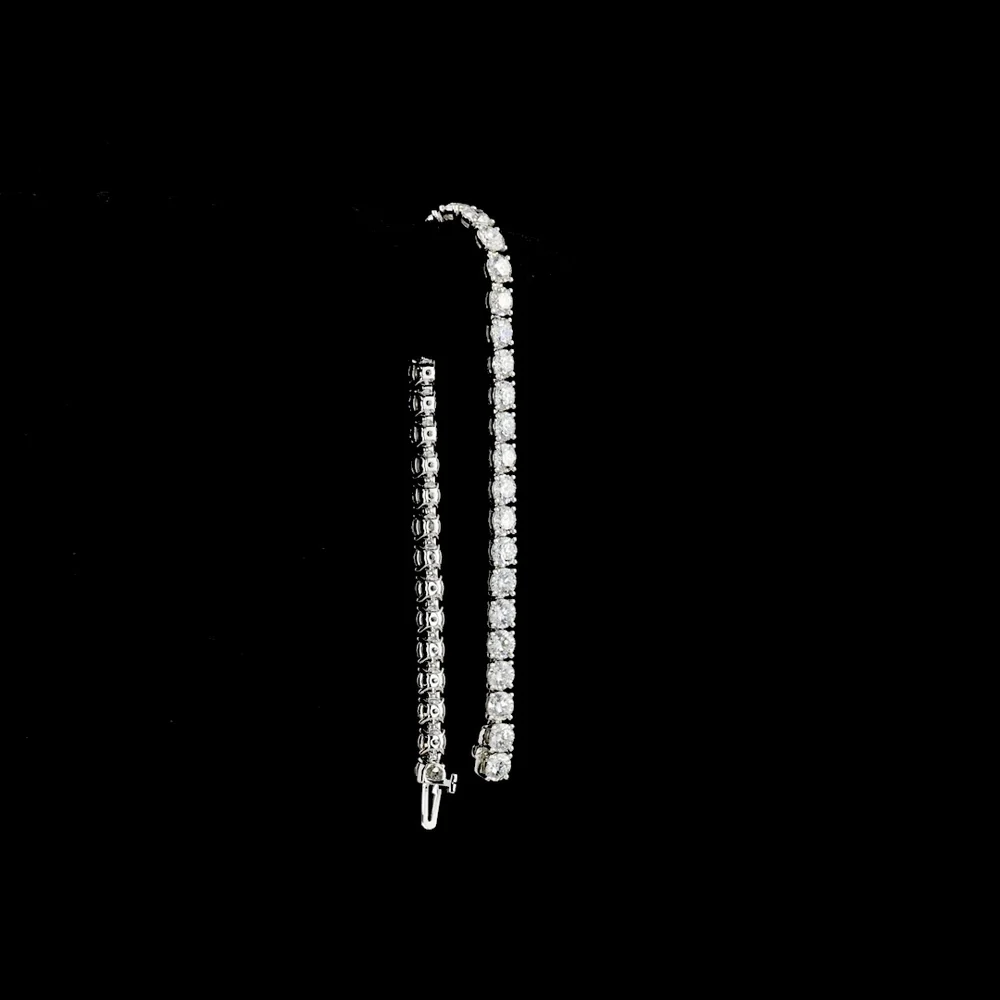 Silver Tennis Bracelet with 39 Round Brilliant Cut Lab Grown Diamonds - 9.86 Carat Total Diamond Weight, E-F Color VS2 Clarity - Covaloro Fine Jewelry - Image 3