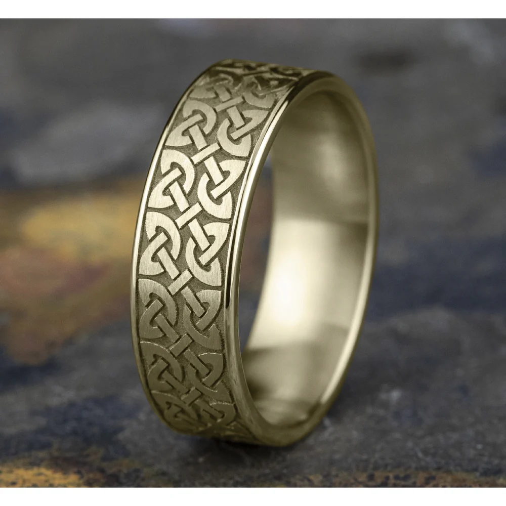 The Blarney Men's Wedding Band in 18K Yellow Gold - 7mm Width by Benchmark - Image 4