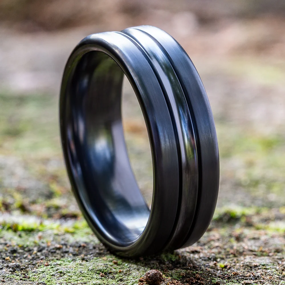 The Harrison Men's Wedding Band in Black Titanium - 7.5mm Width by Forge - Image 4