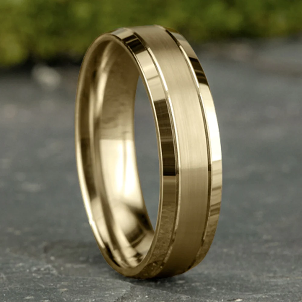 The Horizon Men's Wedding Band in 14K Yellow Gold - 6.5mm by Benchmark - Image 4