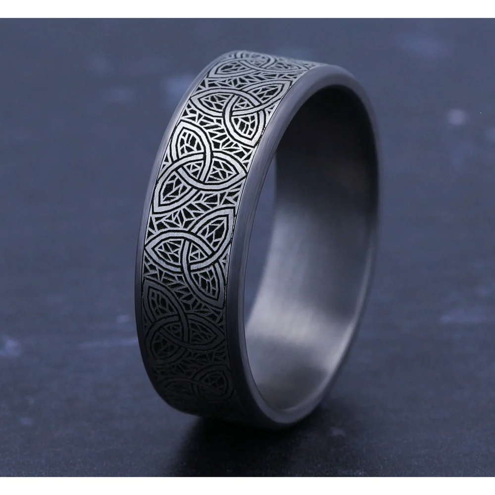 The Keltar Men's Wedding Band in Grey Tantalum and Grey/Black Titanium - 7.5mm Width by Tantalum - Image 4