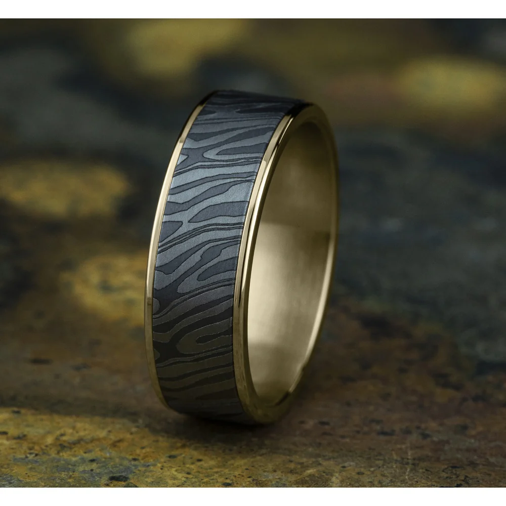 The Tiger Stripe Men's Wedding Band in 14K Yellow Gold and Grey Tantalum - 7.5mm Width by Ammara Stone - Image 4